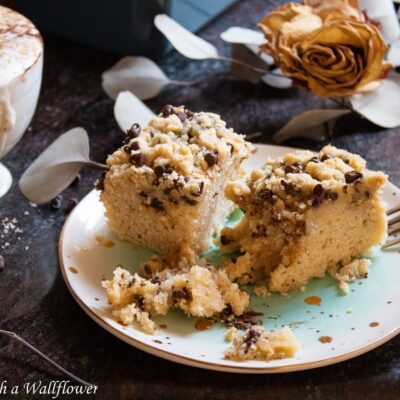 Coffee cake with chocolate chips